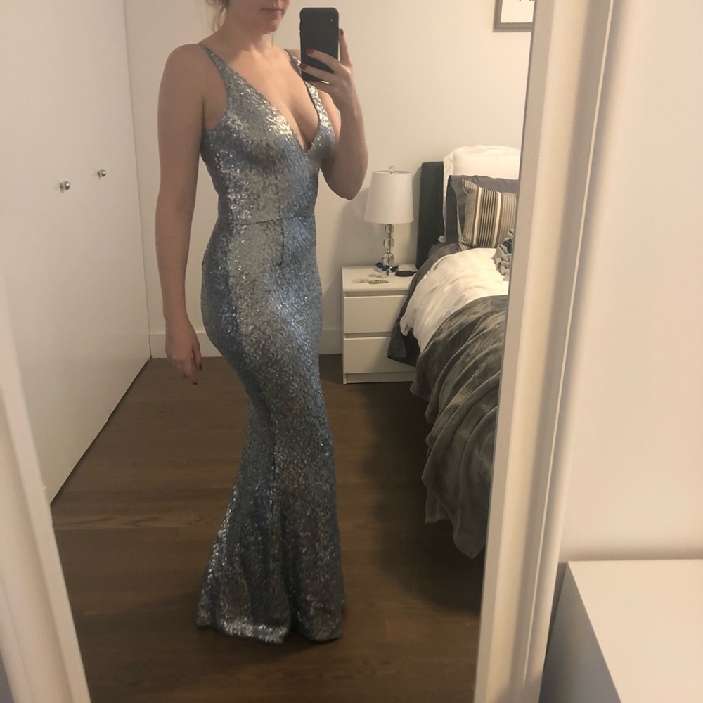 Dress the Population Harper Sleeveless Gown